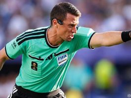 Vom Debüt bis zum Eklat: Wie usbekische Schiedsrichter ihre erste Fußball-Weltmeisterschaft erlebten