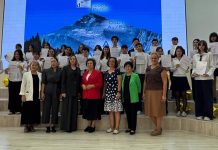 DSD I-Diplomübergabe am 18. Gymnasium in Almaty
