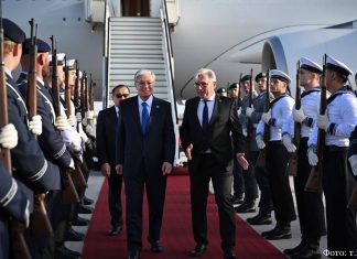 Tokajew zu offiziellem Besuch in Deutschland