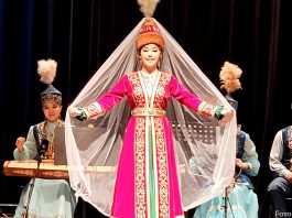 Das Erbe der Steppe: Kasachstans lebendige Traditionen begeistern Berlin